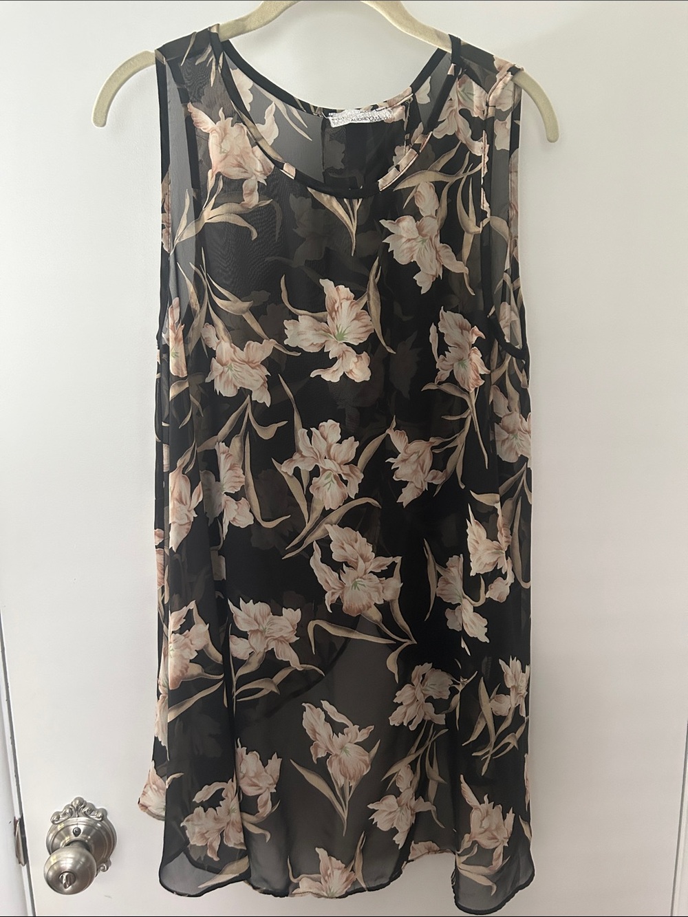Audrey 3+1 Black Sheer Floral Sleeveless Blouse